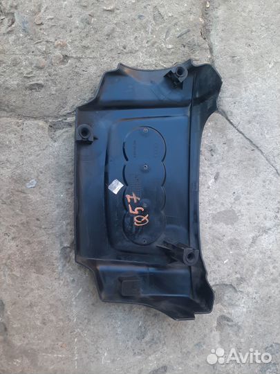 Audi Накладка двс