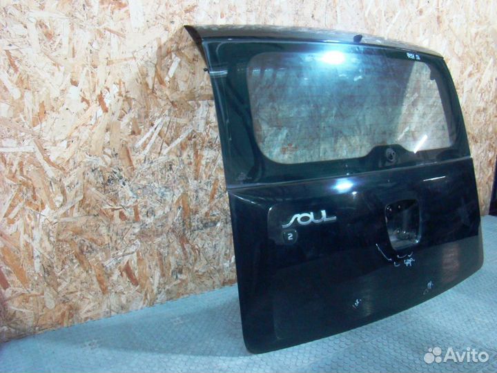 KIA Soul 1 Дверь багажника со стеклом