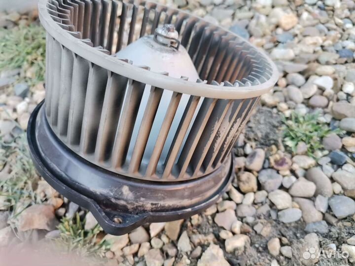 Моторчик печки toyota corolla 110