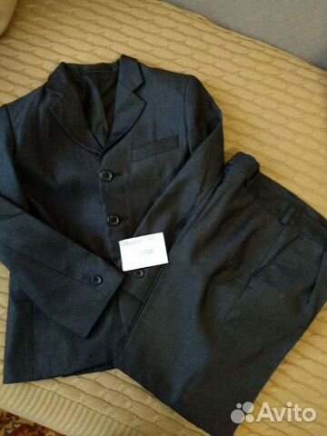 Школьный костюм для мальчика 122 новый