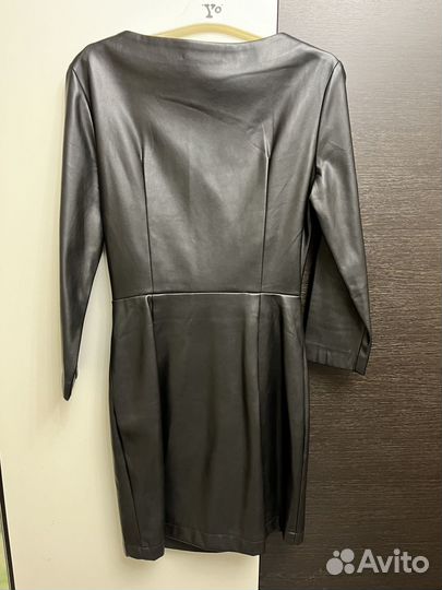 Платья Bershka xs