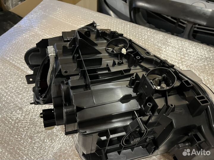 Передняя правая оптика BMW F30 дорестайлинг