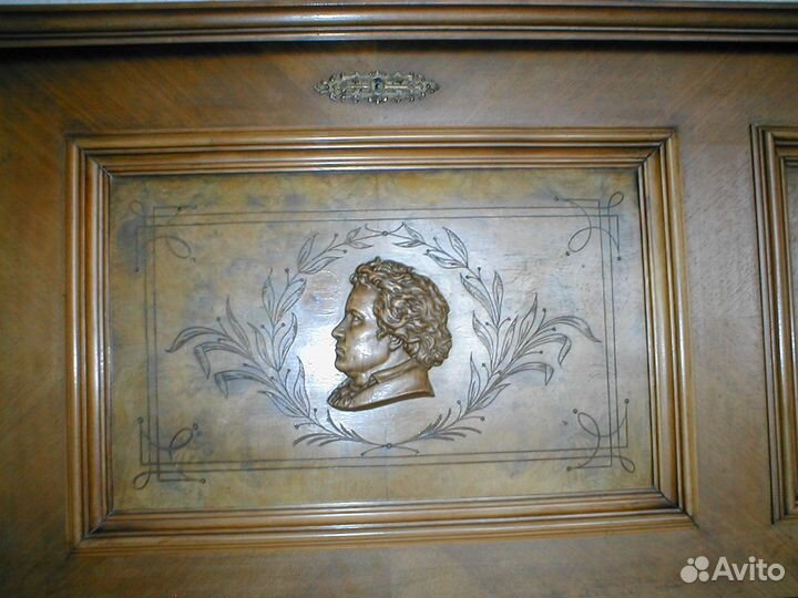 Немецкое антикварное пианино фирмы «Rich. Becher»