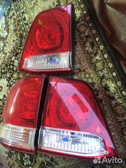 Фара на toyota land cruiser 200