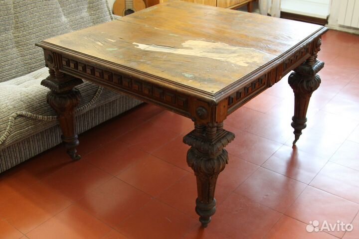 Стол антикварный старинный