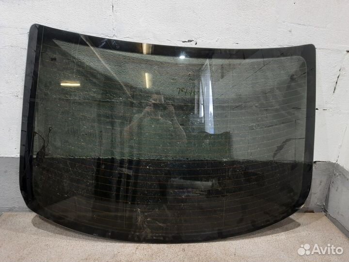 Заднее стекло оригинал для Volkswagen Jetta 6
