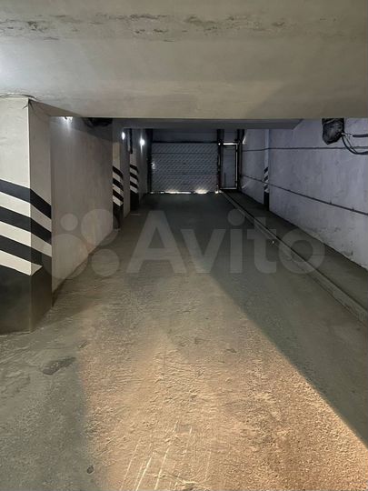 Машиноместо, 16 м²