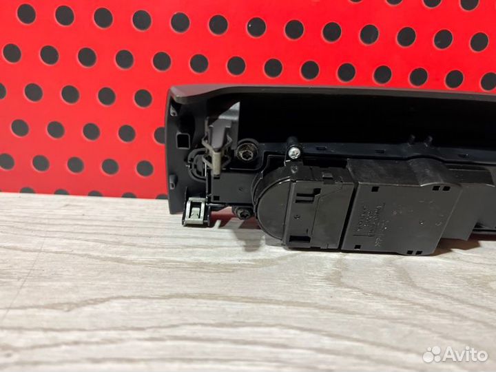 Блок кнопок Volvo Xc60 2019