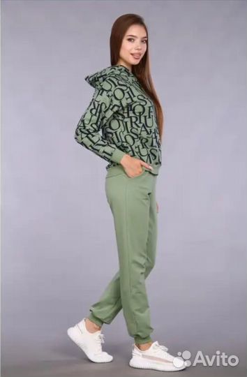 Спортивный костюм женский новый