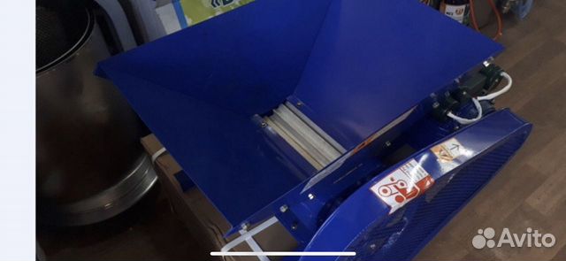 Давилка для винограда