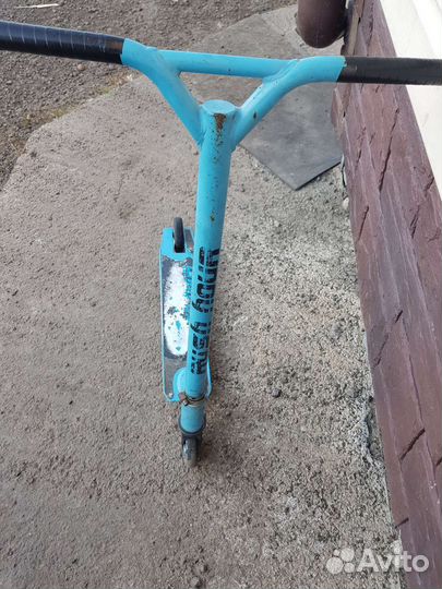 Трюковой самокат