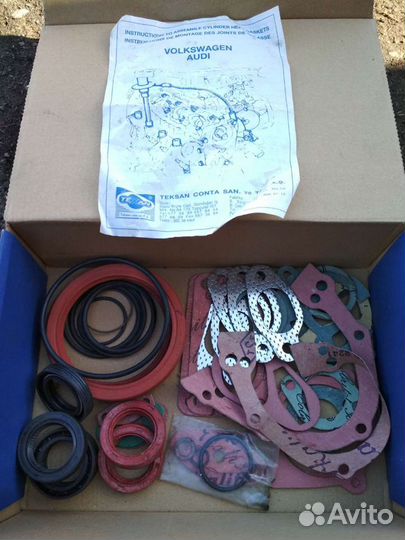Комплект прокладок сальников двигателя фольксваген
