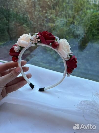 Ободок ручной работы из цветов