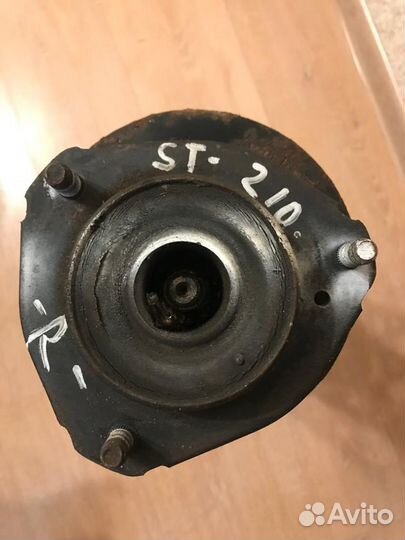 Амортизаторная стойка для Toyota Carina E