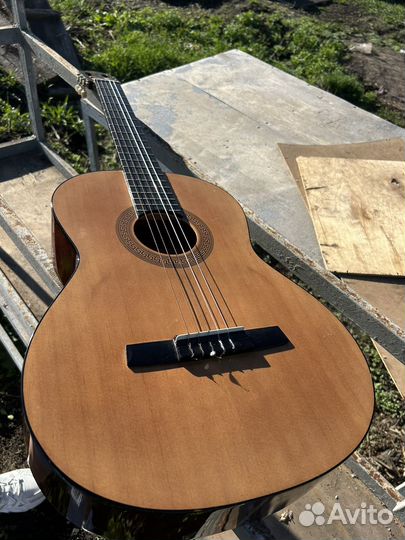 Гитара Hohner HC06