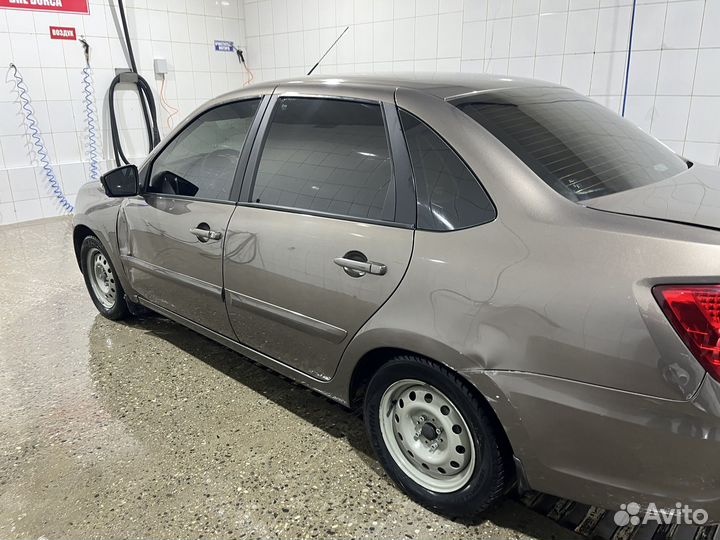 LADA Granta 1.6 МТ, 2019, битый, 161 700 км