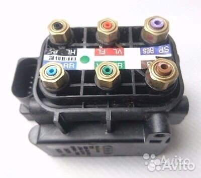 Блок клапанов пневмоподвески 4H0616013A Audi A8 D4