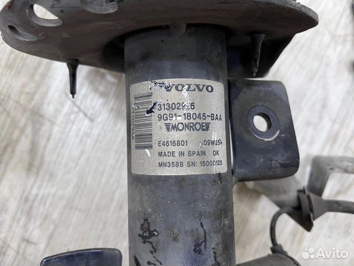 Передние стойки в сборе Volvo XC 70