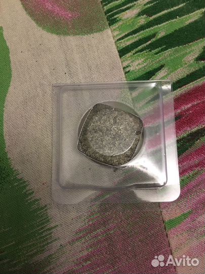 Тени для глаз