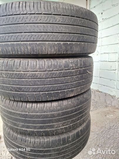 Michelin Latitude Tour HP 225/65 R17