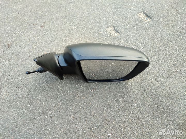 Kia Venga зеркало правое механическое
