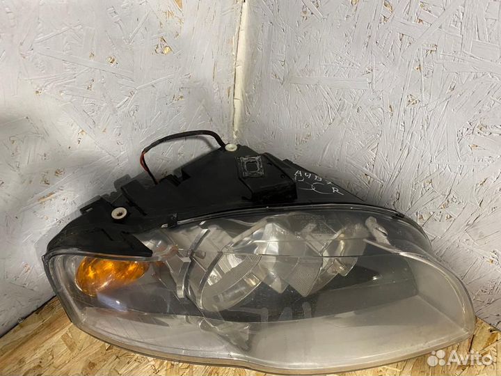 Фара передняя правая Audi А4 B7