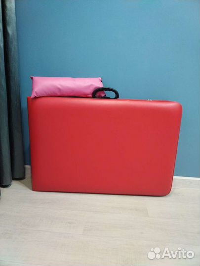 Массажная кушетка