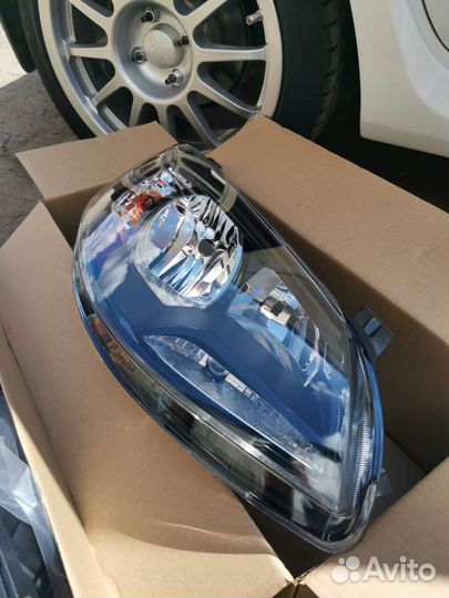 Передние фары Лада Калина 2