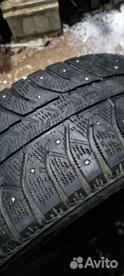 Bridgestone Ice Cruiser 7000 205/55 R16 91T