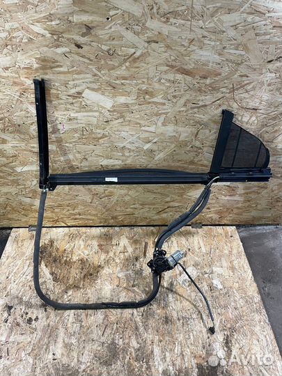 Задняя шторка двери Мерседес W221 правая