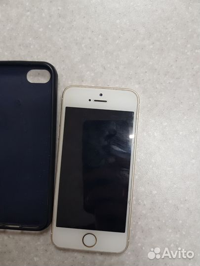 iPhone SE, 32 ГБ