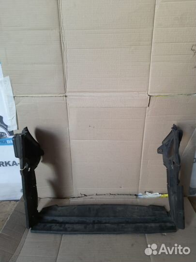 Воздуховод радиатора BMW 5-серия E60/E61 LCI