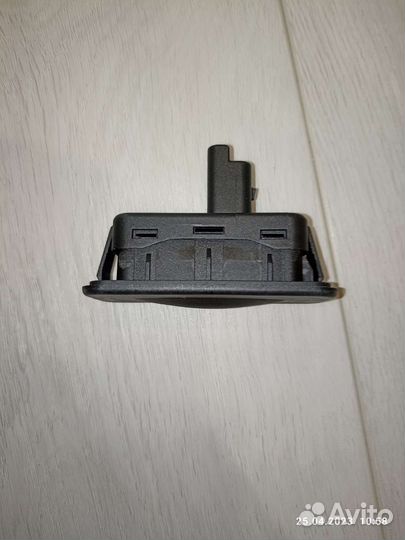 Кнопка открывания багажника Renault Рено