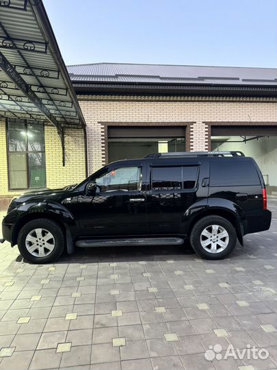 Nissan Pathfinder 4.0 AT, 2006, 371 000 км
