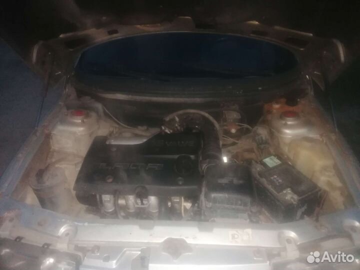 ВАЗ 2112 1.5 МТ, 2002, 300 000 км