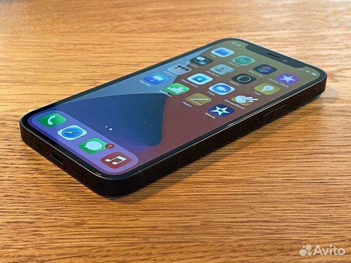 Телефон iPhone 12 128gb обмен
