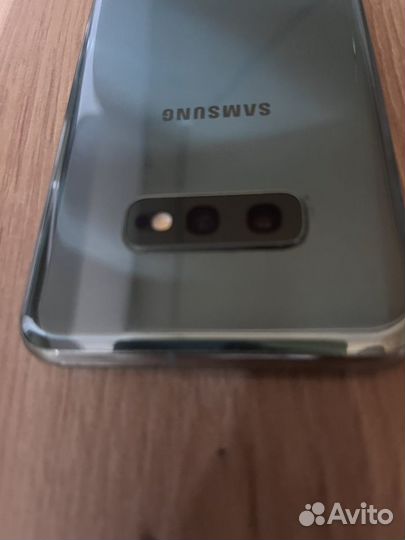 Samsung Galaxy S10e, 6/128 ГБ