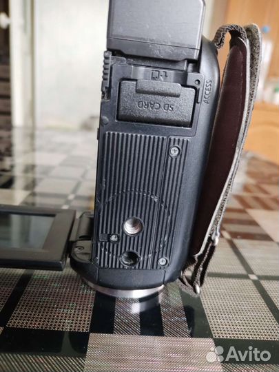 Цифровая видеокамера panasonic hc v260