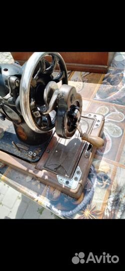 Швейная машинка