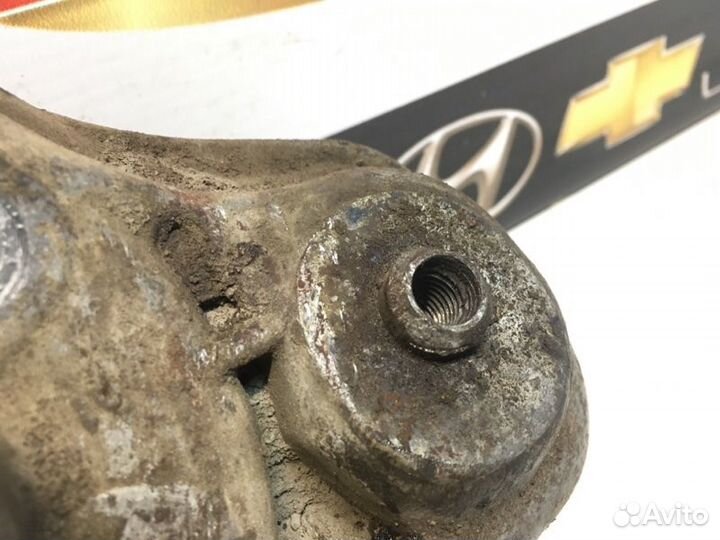 Опора стойки передняя левая Volkswagen Passat B5