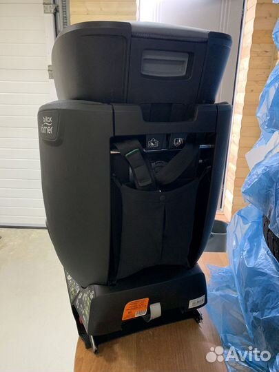 Автокресло Britax Romer Advansafix IV M