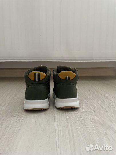 Кроссовки детские