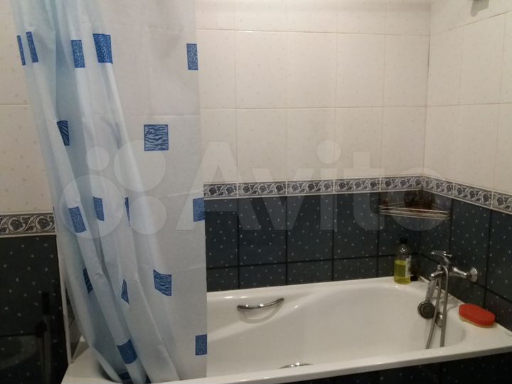 2-к. квартира, 70 м², 4/10 эт.