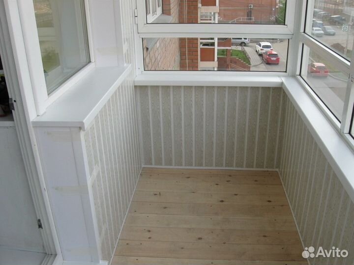 Балконы-остекление,отделка,мебель