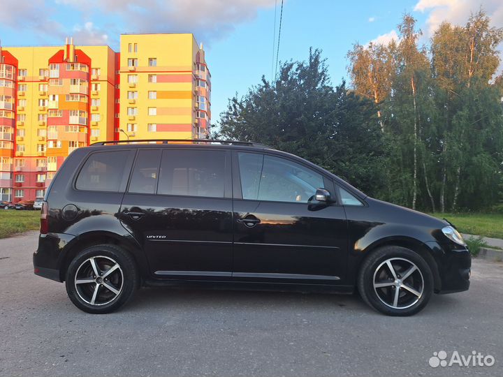 Volkswagen Touran 2.0 AMT, 2008, 230 000 км