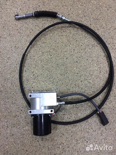 Мотор шаговый Хитачи zx225usrlc-3