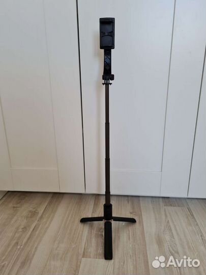 Штатив- селфи-стабилизатор