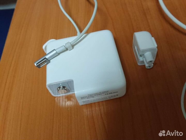 Зарядные устройства для iPhone, iPod оригинал