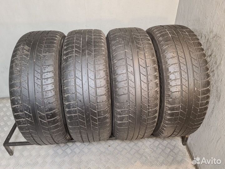 Goodyear Wrangler HP 235/65 R17