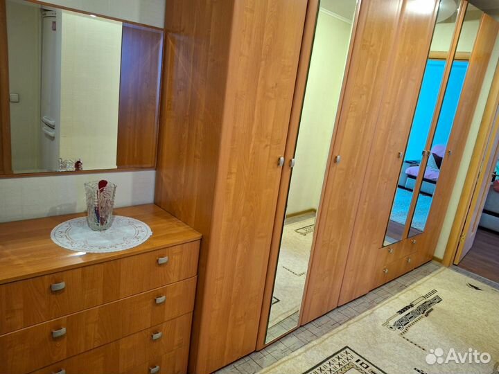 Продаю шкаф бу